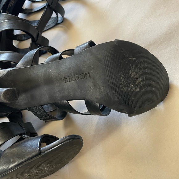 Tildon Black Knee High Gladiator Heels - Picture 5 of 9